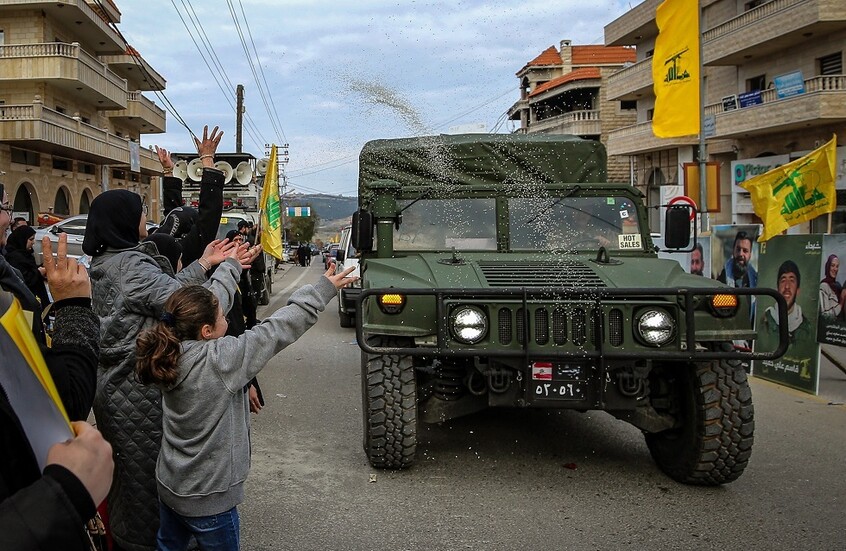حزب "القوات اللبنانية" يطالب الحكومة بالتوضيح بعد مسيّرة "حزب الله" الأخيرة