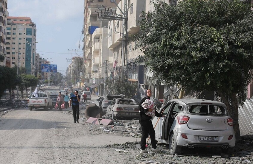 السفير الروسي لدى إسرائيل: نأمل أن يفضي وقف إطلاق النار في غزة إلى تسوية دائمة