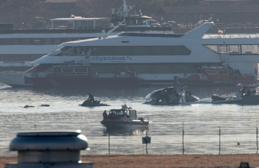 شبكة "NBC" تكشف تفاصيل جديدة حول حادث تصادم الطائرتين في مطار "ريغان" الدولي