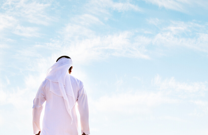 السعودية.. ‏وزارة التعليم تلزم طلاب المدارس الثانوية بالتقيد بالزي الوطني "الثوب والغترة أو الشماغ"