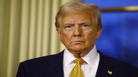 سيناتور أمريكي يدعو ترامب إلى تسريع ترحيل ملايين المهاجرين غير الشرعيين