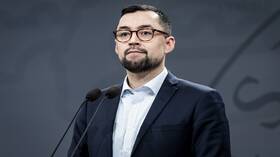 لا نريد أن نكون دنماركيين ولا أمريكيين.. رئيس وزراء غرينلاند يعلن استعداده التحدث مع ترامب