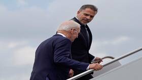 قرار العفو يثير العاصفة: انتقادات لاذعة لبايدن بعد تشويه سمعة وزارة العدل