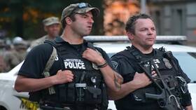 عملية سطو بقنبلة في العنق!