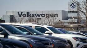 "فولكس فاغن" تعلن تراجع مبيعات علاماتها التجارية العام الماضي