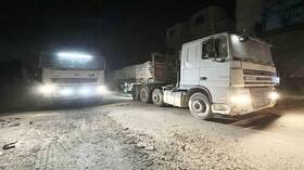 مئات شاحنات المساعدات تدخل جنوب قطاع غزة عبر شارع صلاح الدين (فيديو)