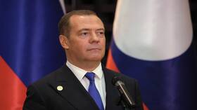 مدفيديف: هوس بايدن بأوكرانيا أشعل حرب الغرب ضد روسيا