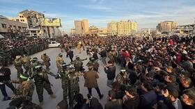 بدء عملية تبادل الأسرى بين إسرائيل وحماس مع وصول سيارات الصليب الأحمر لمدينة غزة واستعدادات في عوفر