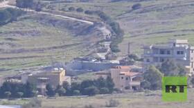 انسحاب القوات الإسرائيلية من مدينة بنت جبيل في جنوب لبنان