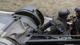 أوكرانيا: اعتقال مسؤول سابق في وزارة الدفاع وقائد في القوات المسلحة