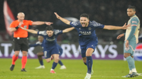 لماذا احتسب الحكم هدف غونسالو راموس في شباك مانشستر سيتي رغم تواجد المهاجم في "موقف تسلل واضح"؟