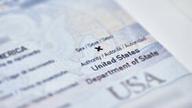 الخارجية الأمريكية توقف معالجة طلبات تغيير الجنس في جواز السفر