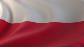 وارسو تخشى ترحيل نحو 30 ألف بولندي من أمريكا