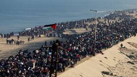 أكثر من 300 ألف نازح تمكنوا اليوم من العودة لشمال قطاع غزة