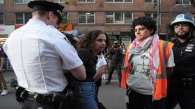 ترامب يصدر أمرا تنفيذيا يستهدف الأجانب والطلاب الذين احتجوا تأييدا لفلسطين