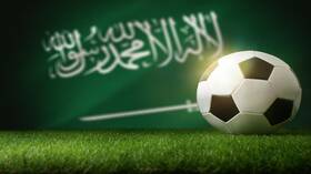 هل ستسمح السعودية بتقديم الكحول في كأس العالم 2034؟ وزير الرياضة يجيب (فيديو)