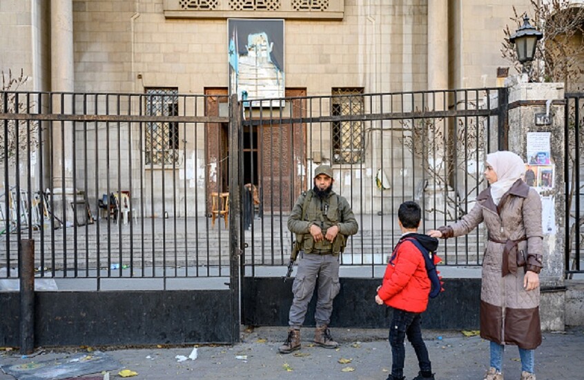 ناشطون يتداولون وثيقة صادرة عن القضاء السوري بإلقاء الحجز الاحتياطي على أموال الأسد (صورة)