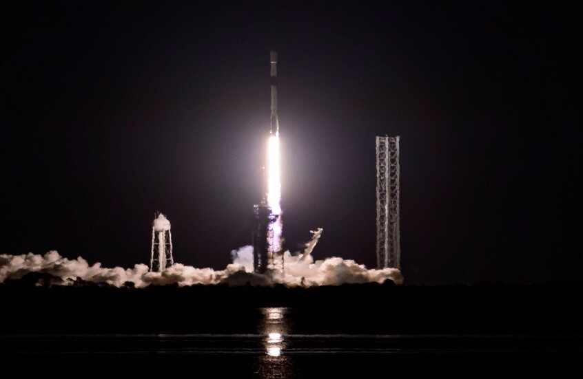 "سبيس إكس" تطلق ثاني دفعة من أقمارها خلال أقل من أسبوع