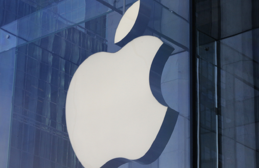 "تطبيق إباحي" يشعل المواجهة بين آبل والاتحاد الأوروبي