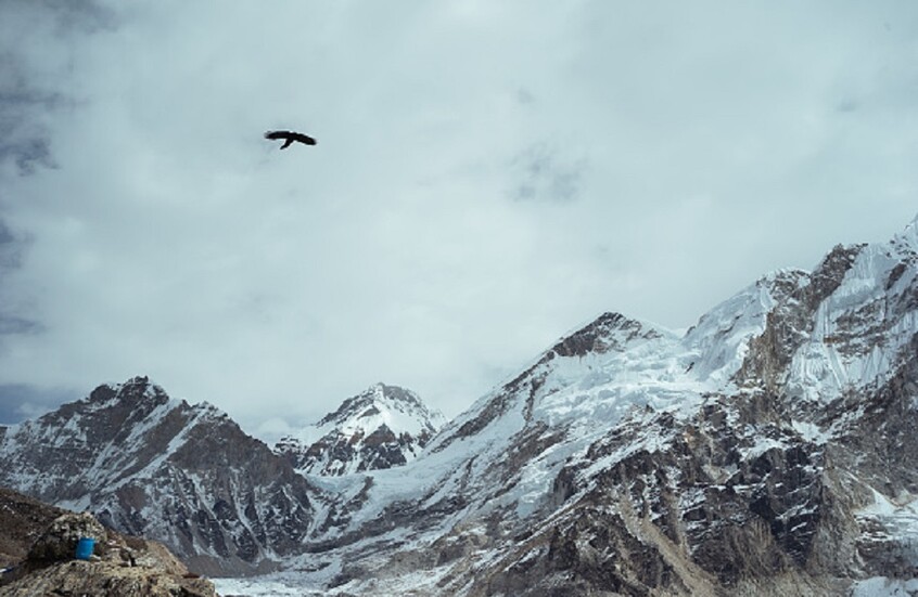 نيبال تحظر التسلق الفردي لجبل إيفرست والقمم التي يتجاوز ارتفاعها 8 آلاف متر