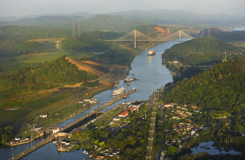 إدارة قناة بنما تدحض مزاعم أمريكية بشأن تغييرات على رسوم عبور السفن