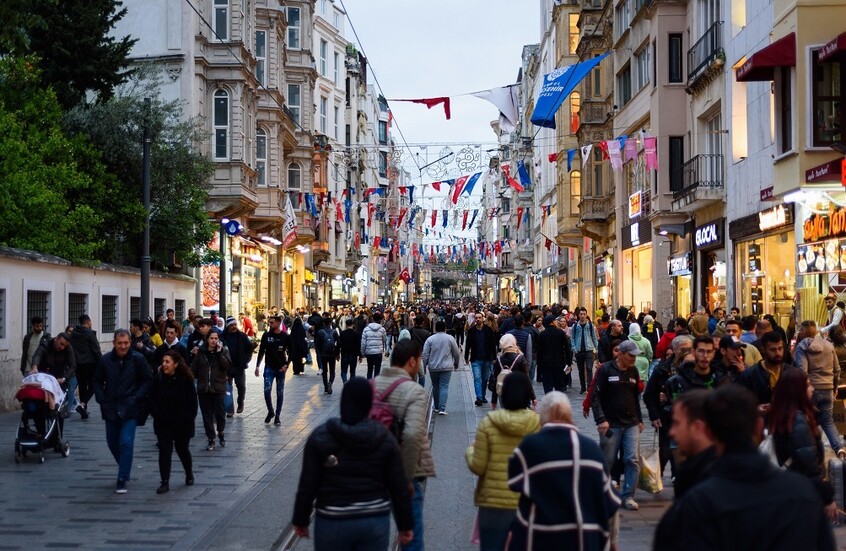 عدد سكان تركيا ازداد بنحو 300 ألف نسمة خلال 2024