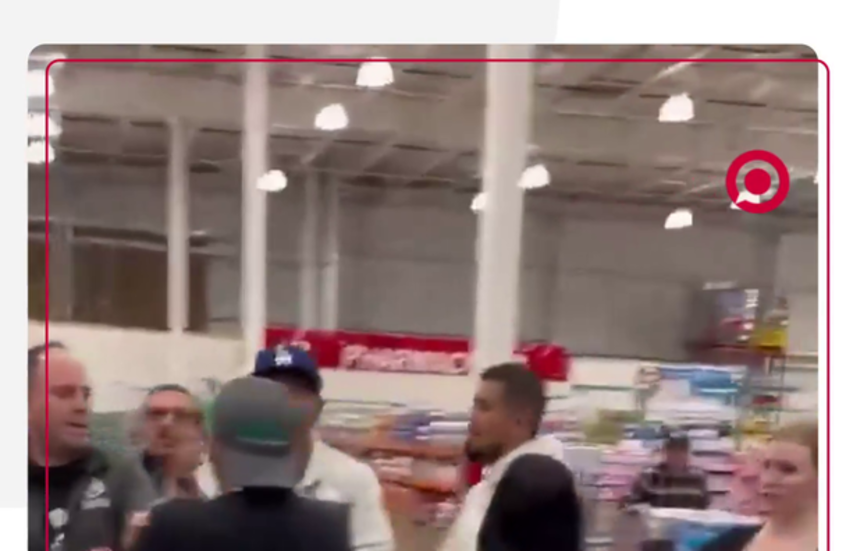 عراك في متجر أمريكي على صناديق البيض