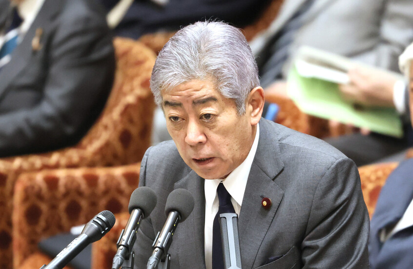 طوكيو تطالب واشنطن بإعفائها من رسوم ترامب الجمركية