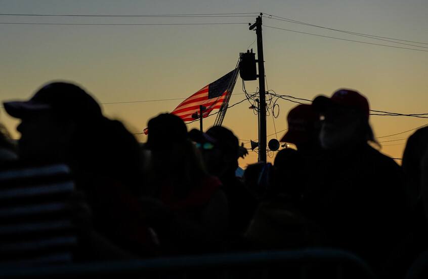 بعد فصلهم.. إدارة ترامب تحاول إعادة موظفين في برامج الأسلحة النووية