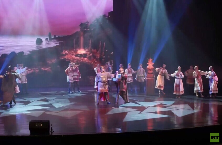 فرقة الباليه الروسية "كوستروما" تقدم عرضا في أبو ظبي