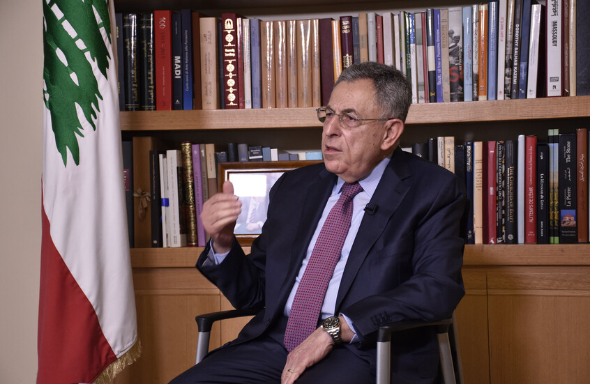 لبنان.. السنيورة يقرأ الفاتحة عن روح نصر الله ويعتذر عن حضور التشييع