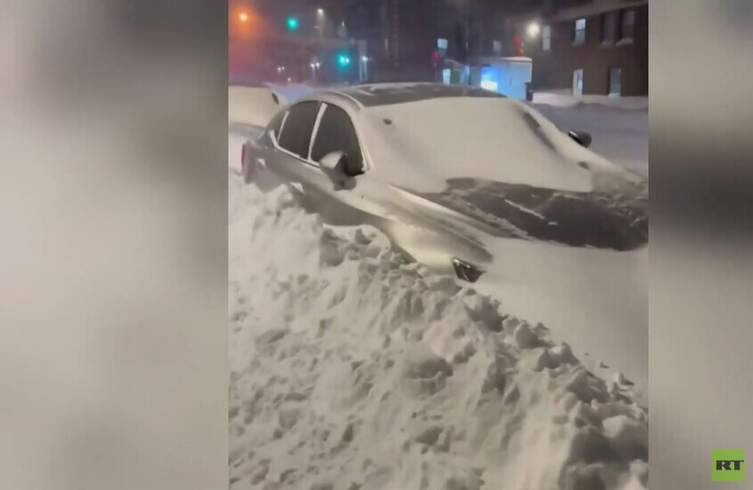 عاصفة ثلجية تضرب كندا