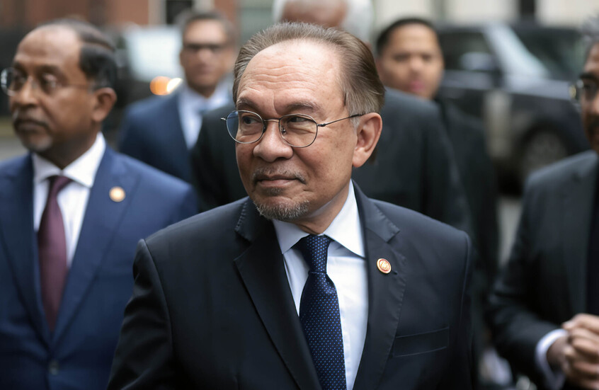 "كي لا يحل عليه غضب ترامب".. ماليزيون يطالبون رئيس الحكومة بتخفيف حدة الخطاب بشأن إسرائيل و"حماس"