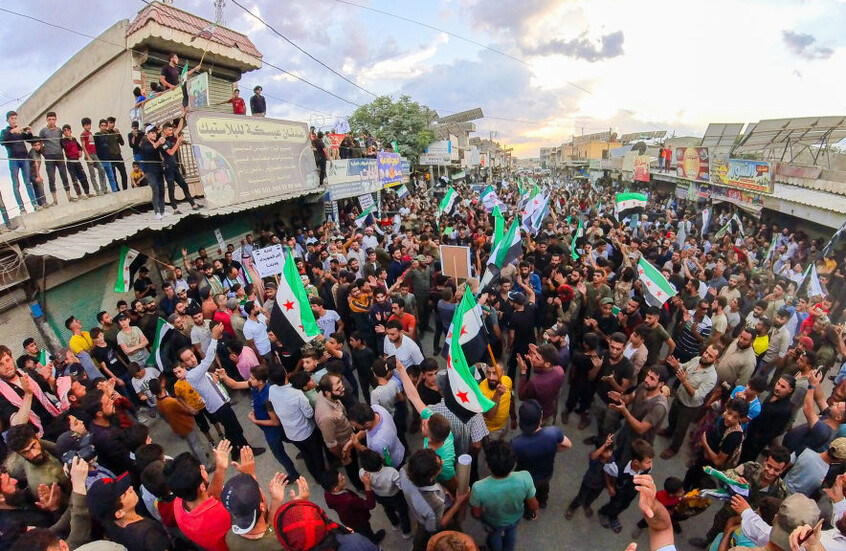 مطالبات في سوريا لتحديد مدة الرئاسة و"دور الجيش" وطبيعة الدستور الجديد والبرلمان القادم