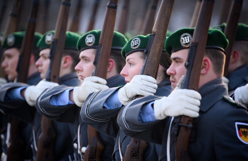 جنرال ألماني يحذر من تهديدات أمنية تستهدف الجيش