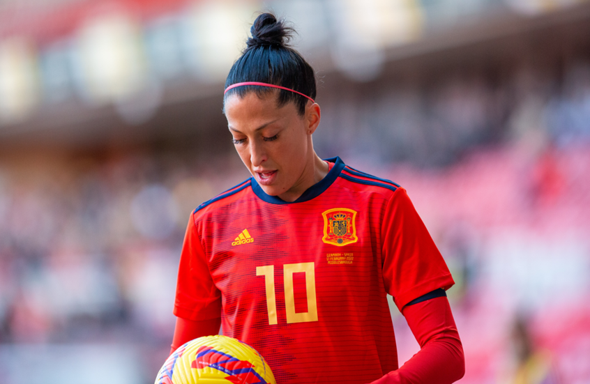 أول إجراء لنجمة منتخب إسبانيا هيرموسو بعد تبرئة روبياليس من تهمة الإكراه