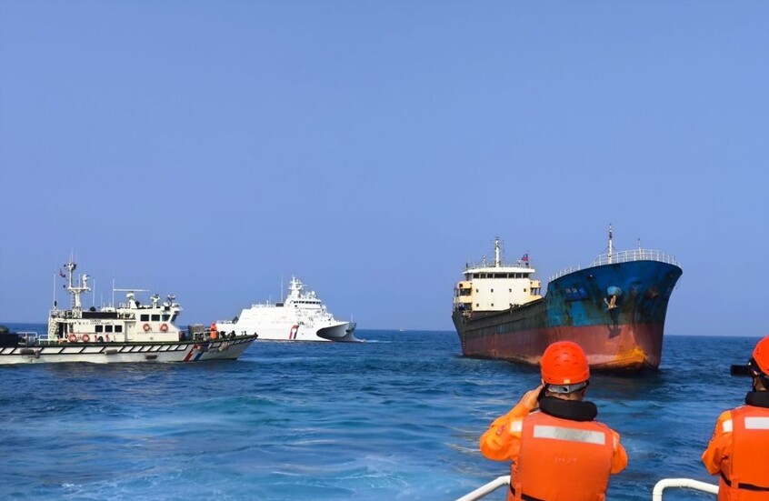 تايوان تحتجز سفينة وطاقمها الصيني للاشتباه في قطعها كابل اتصالات بحريا رئيسيا