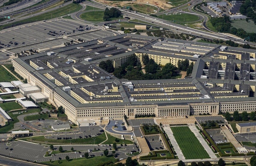 مرشح ترامب لمنصب نائب وزير الدفاع يدعو إلى عدم توجيه الاتهامات لروسيا لضمان نجاح المفاوضات