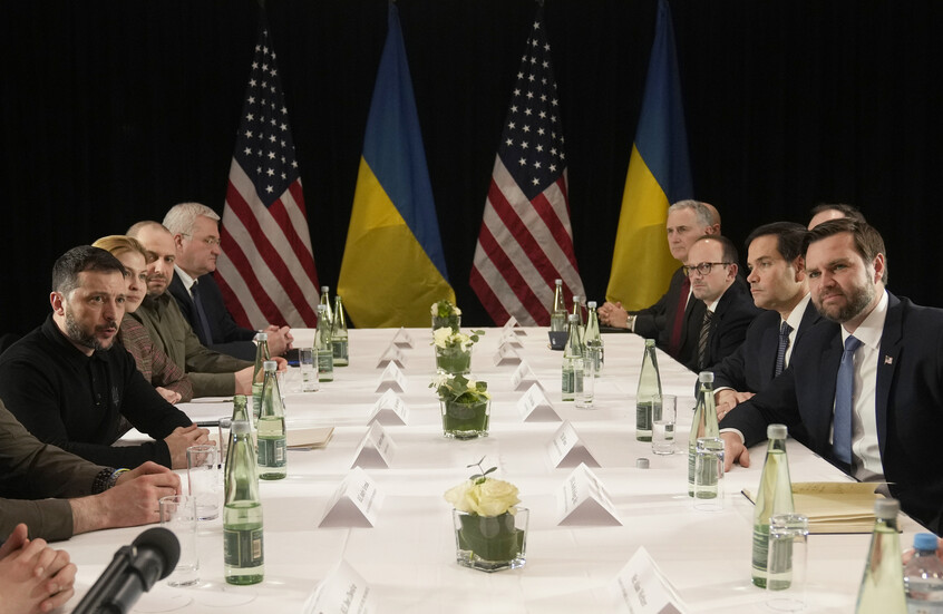 فانس: زيلينسكي لم يفهم الإشارة "المهذبة" بشأن إنهاء الحرب