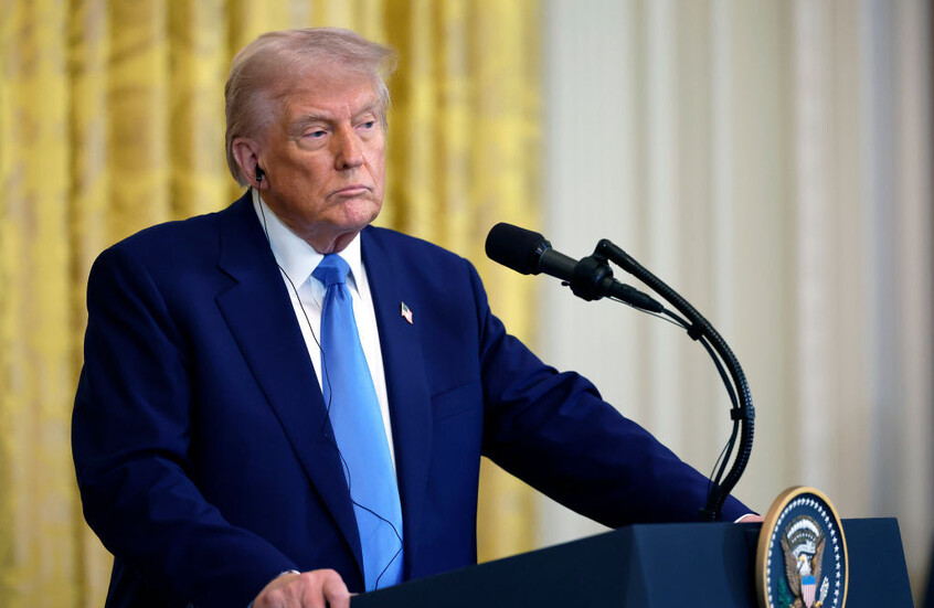 أكثر من بايدن بـ7 مرات.. ترامب أجاب على  أكثر من ألف سؤال في الشهر الأول من توليه منصبه