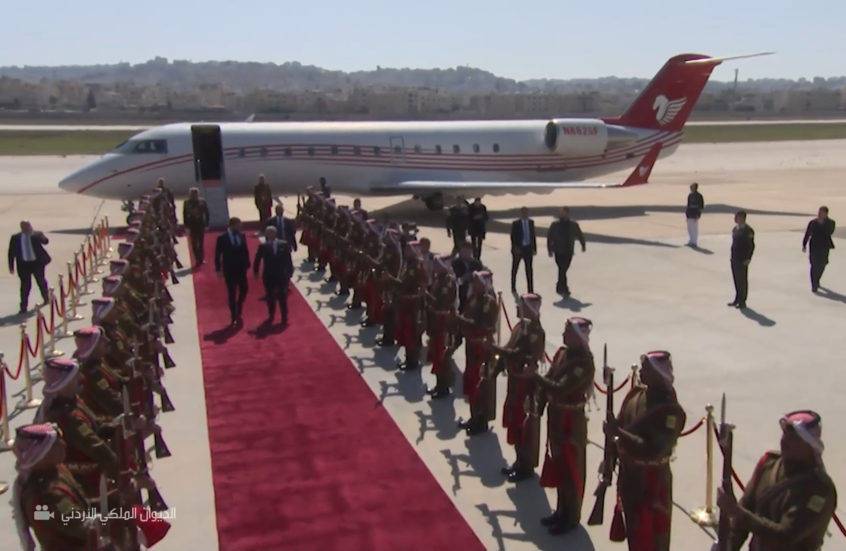لقطات من استقبال ملك الأردن للرئيس السوري أحمد الشرع في عمان