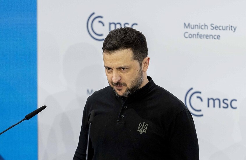 البيت الأبيض: لا جدوى من لقاء ترامب مع زيلينسكي إذا كان الأخير لن يوقع اتفاقية الموارد المعدنية