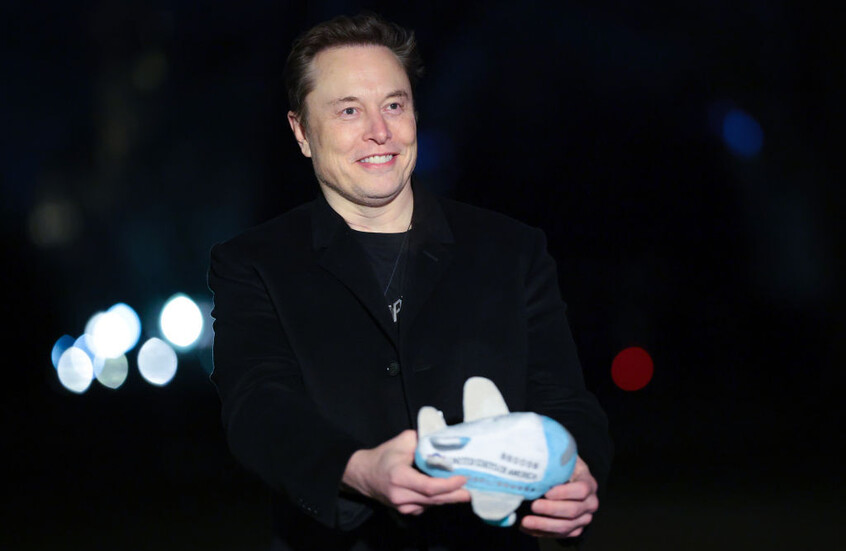 ماسك يؤيد زيادة أجور أعضاء الكونغرس