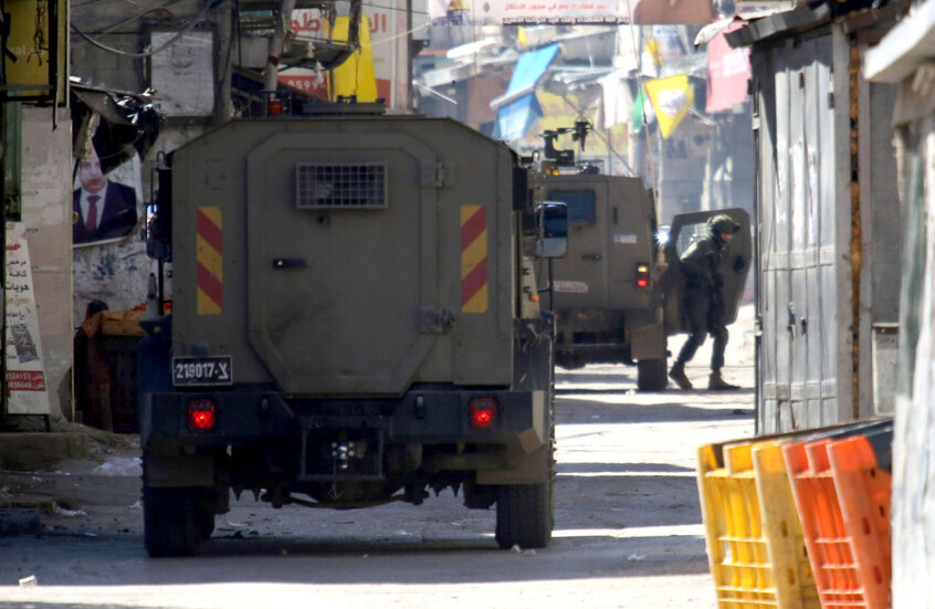 عشية رمضان.. الجيش الإسرائيلي يقتحم حي المساكن الشعبية شرق نابلس