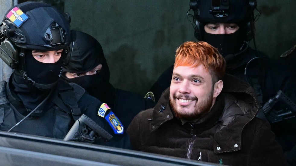 مسؤول روماني ترحيل الملقب بالذبابة إلى فرنسا اليوم مسؤول روماني ترحيل الملقب بالذبابة إلى فرنسا اليوم