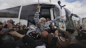 بدء الإفراج عن الأسرى الفلسطينيين (فيديو)