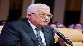 عباس يرحب بمواقف السعودية الرافضة "للاستيطان والضم والتهجير والتمسك بإقامة الدولة الفلسطينية"