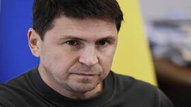 مستشار بالرئاسة الأوكرانية: من مصلحتنا أن تنشب حرب بين روسيا والولايات المتحدة