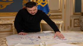 "دعونا نبرم صفقة".. زيلينسكي يعرض على ترامب اتفاقا للمعادن النادرة مقابل "ضمانات أمنية"