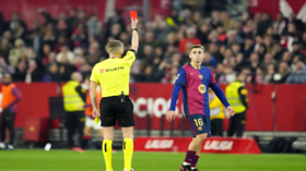 برشلونة "المنقوص" يضرب إشبيلية برباعية ويضيق الخناق على ريال مدريد